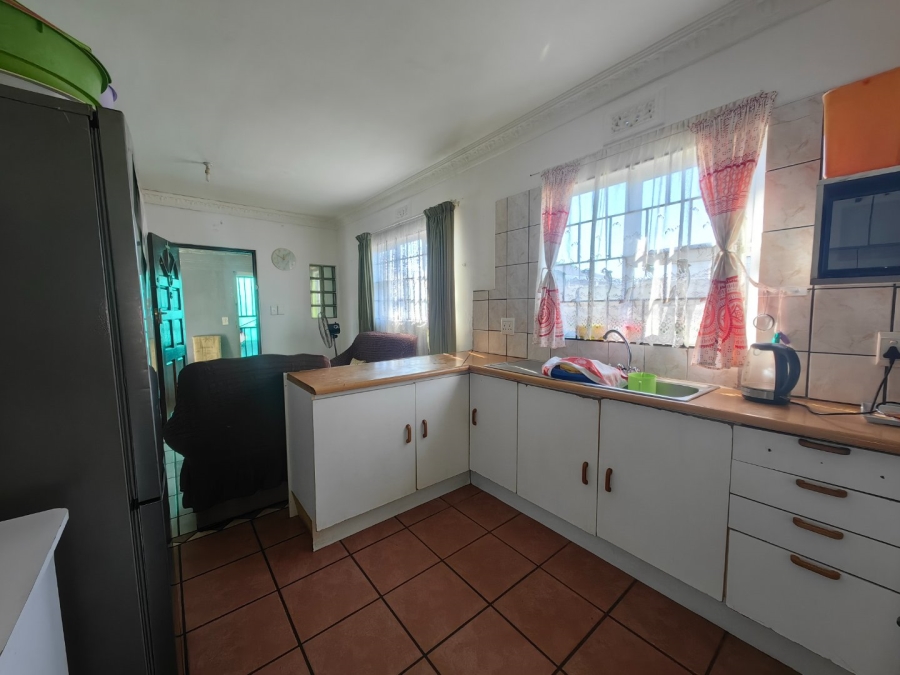 3 Bedroom Property for Sale in Lavender Hill Western Cape